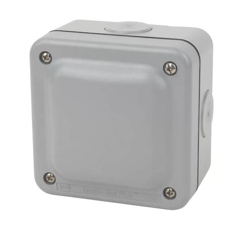 mk 30a junction box|mk junction box screwfix.